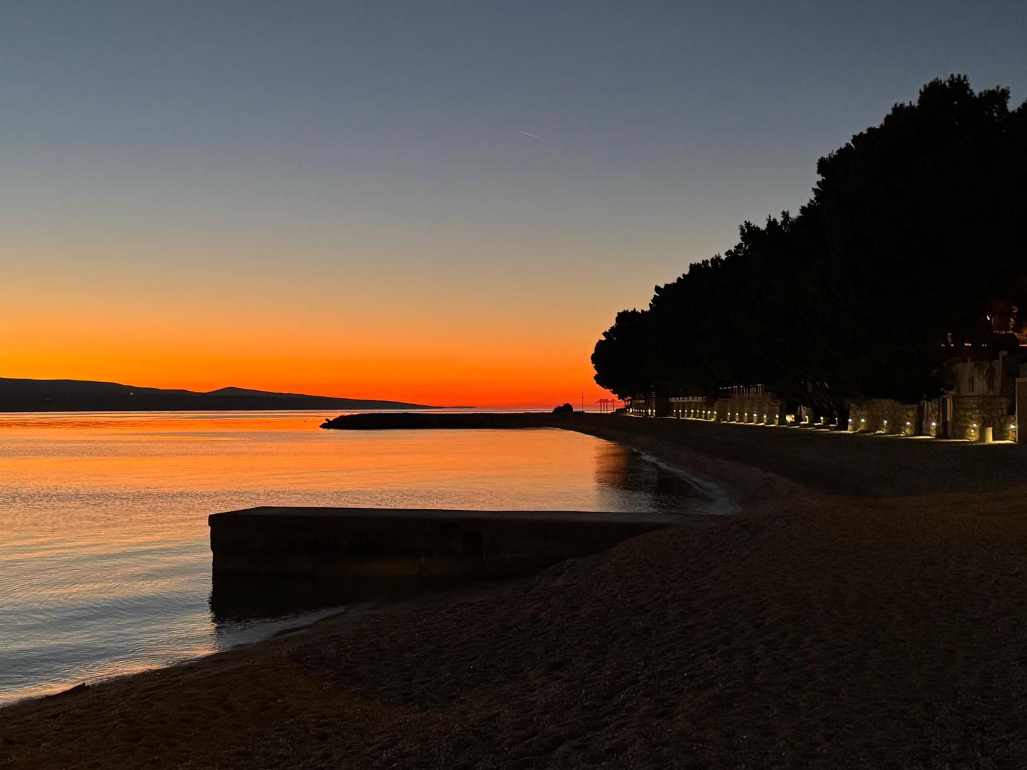 Guesthouse On The Beach Baska Voda Exterior photo